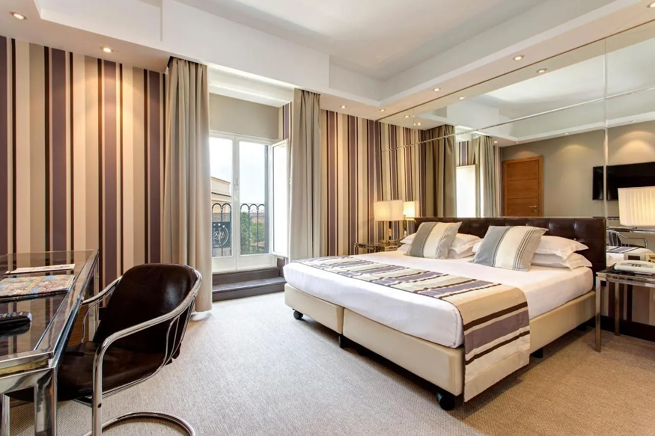 Marcella Royal Hotel - Rooftop Garden Рим
