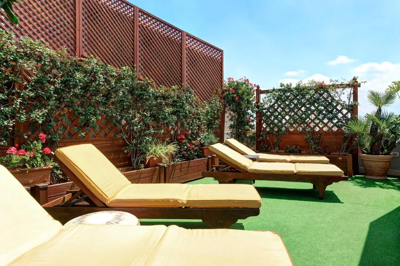 Marcella Royal Hotel - Rooftop Garden Рим