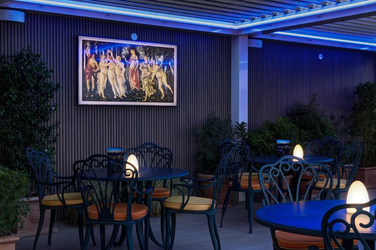 Marcella Royal Hotel - Rooftop Garden Рим