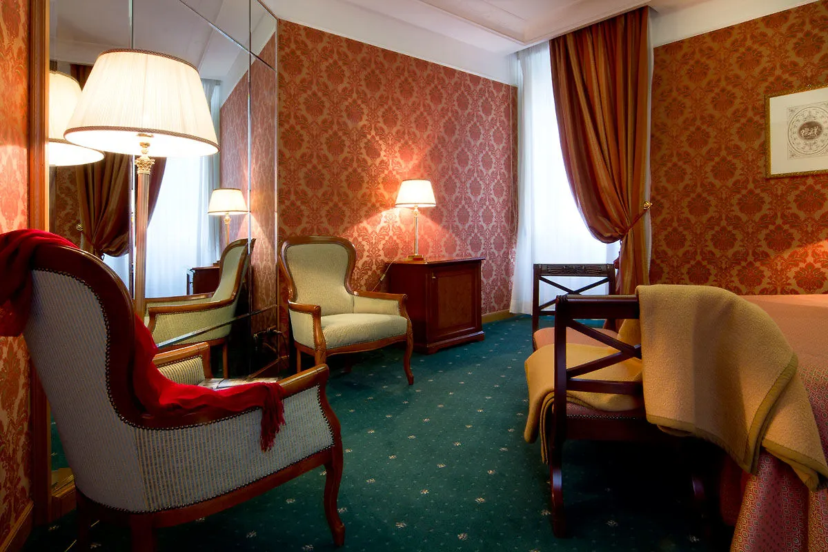 Marcella Royal Hotel - Rooftop Garden Рим 4*,
