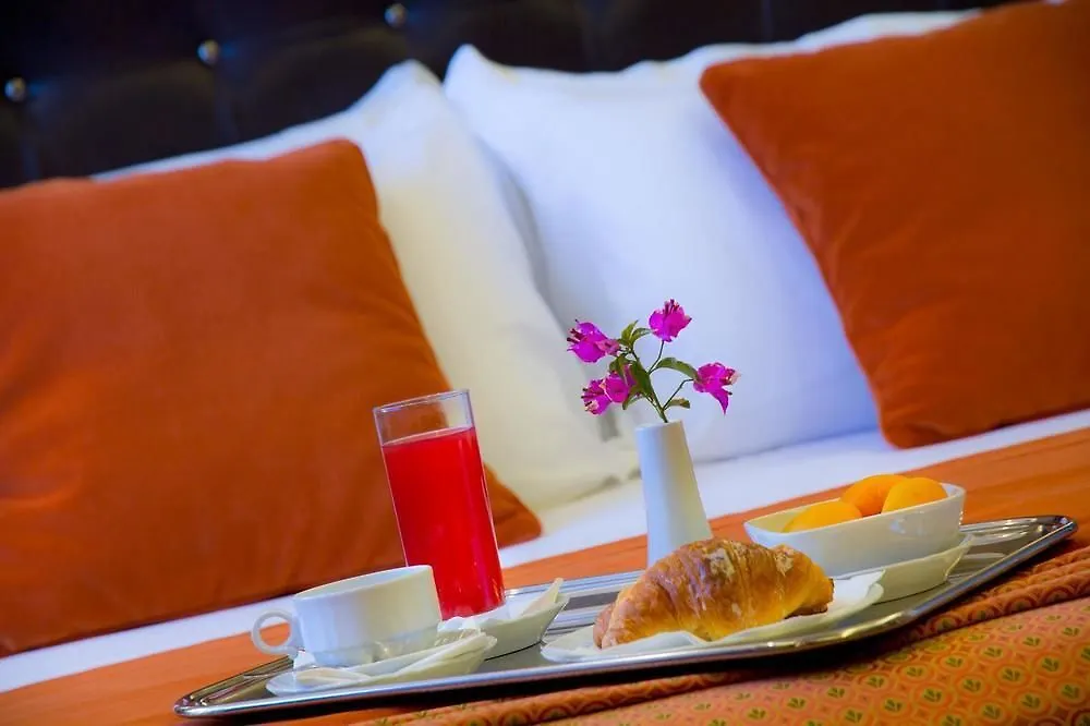 Marcella Royal Hotel - Rooftop Garden Рим